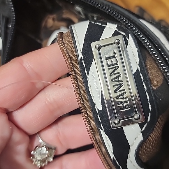 HANANEL Elegant Zebra Print Crossbody Bag with Floral Accent - Picture 16 of 16